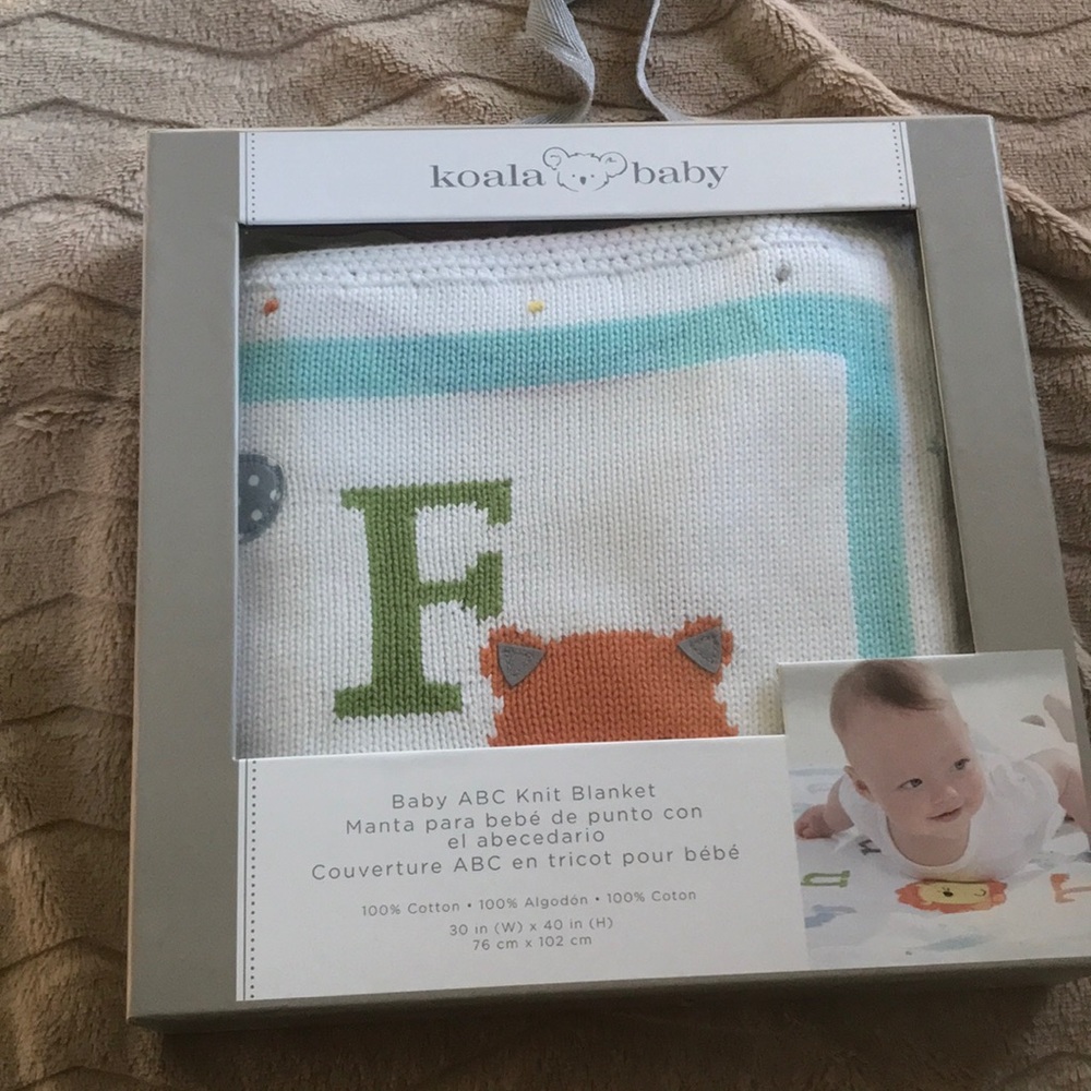Koala baby knit blanket
